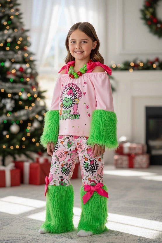Christmas Grinch 2 Piece Set On Pink with Green Fur