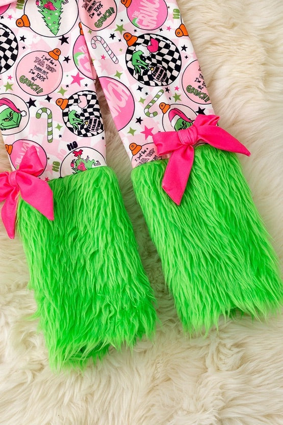 Christmas Grinch 2 Piece Set On Pink with Green Fur
